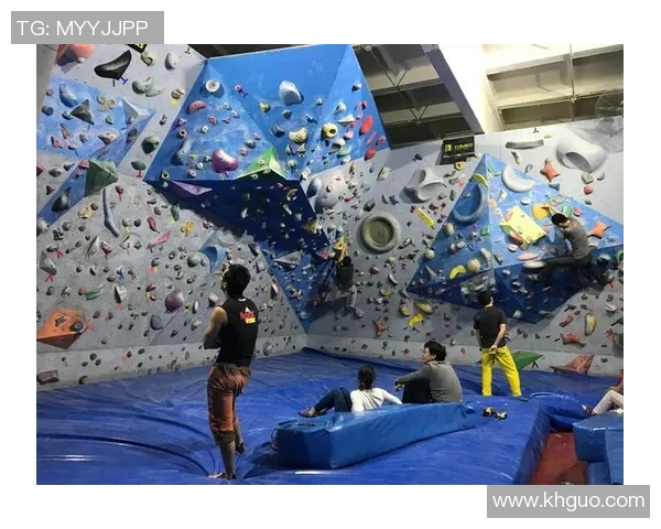 攀岩战术解析：北京攀岩队如何构建高效区域防守体系