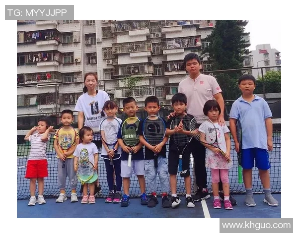 深圳网球队个人能力引发热议球员表现与团队合作的深度探讨 深圳网球队个人能力引发热议球员表现与团队合作的深度探讨