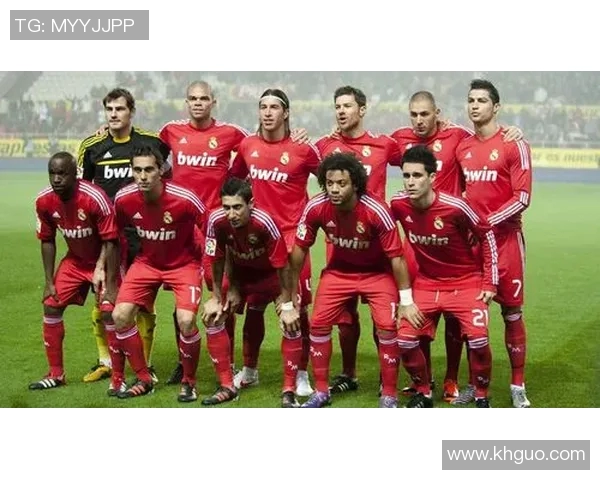 足球明星背景板图展现球场魅力与运动精神的完美结合 足球明星背景板图展现球场魅力与运动精神的完美结合